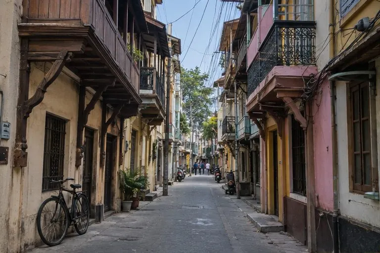 The lanes of the old city. Budhwar Peth is the best known of them.