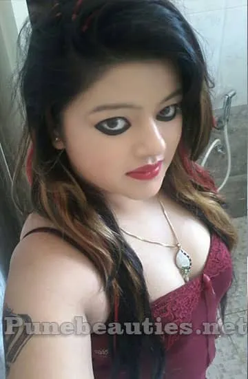 Nidhi Pune Escorts Service